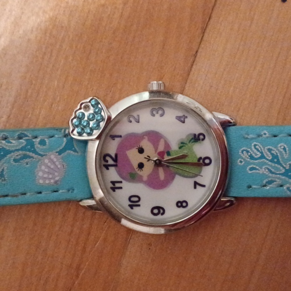 Cute Mermaid watch ⌚️ for small girls